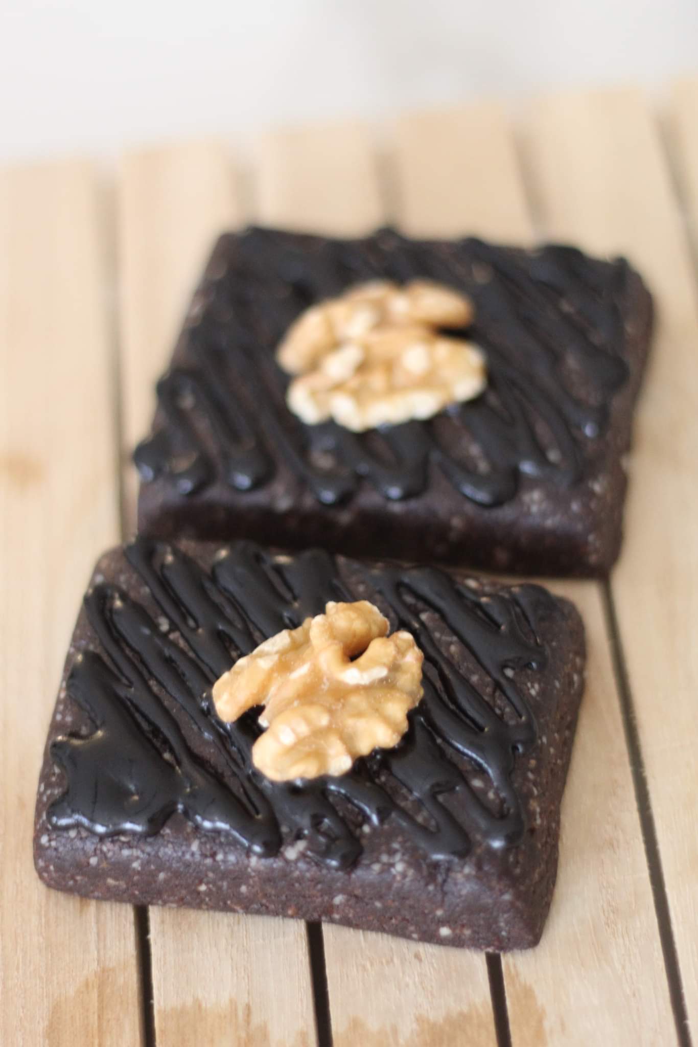 Raw Vegan Brownies (Gluten Free)